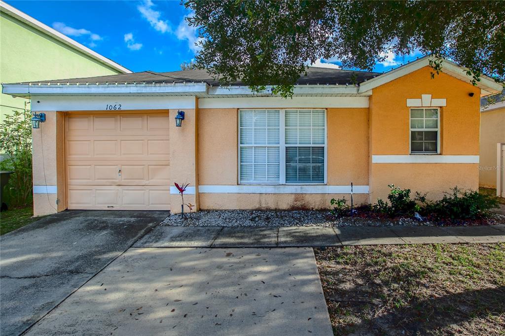 1062 ROYAL RIDGE DRIVE