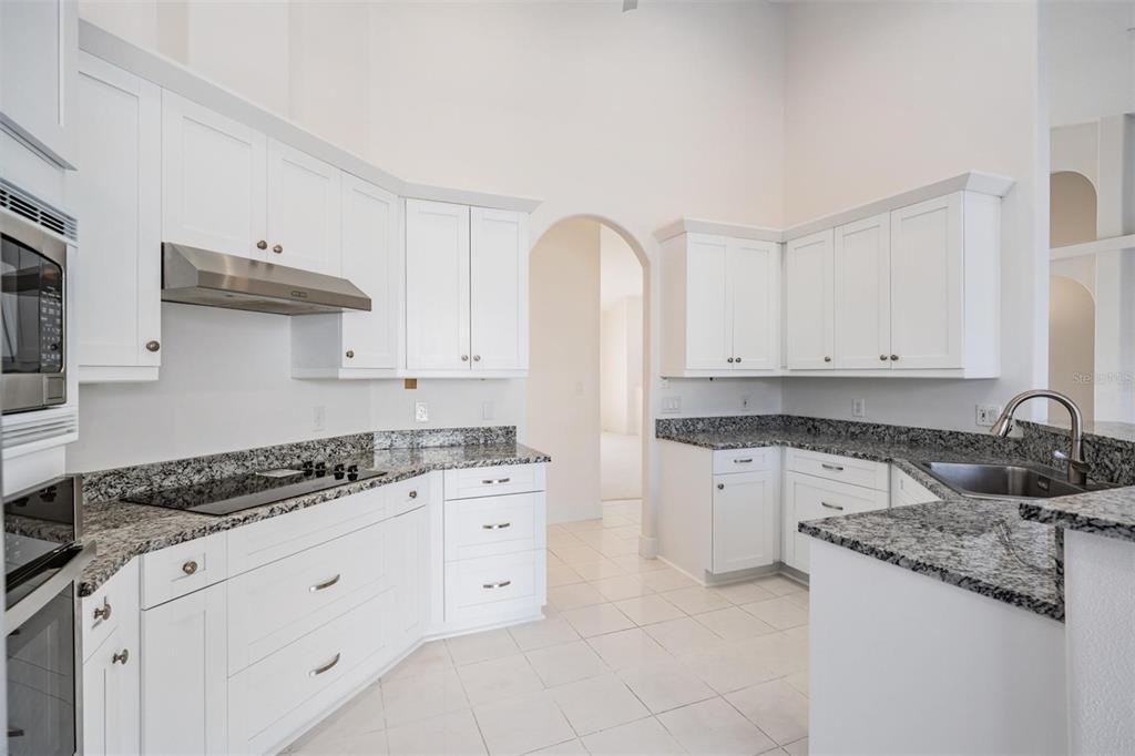 2127 LAGOON DRIVE, DUNEDIN, FL — photo 5 of 29