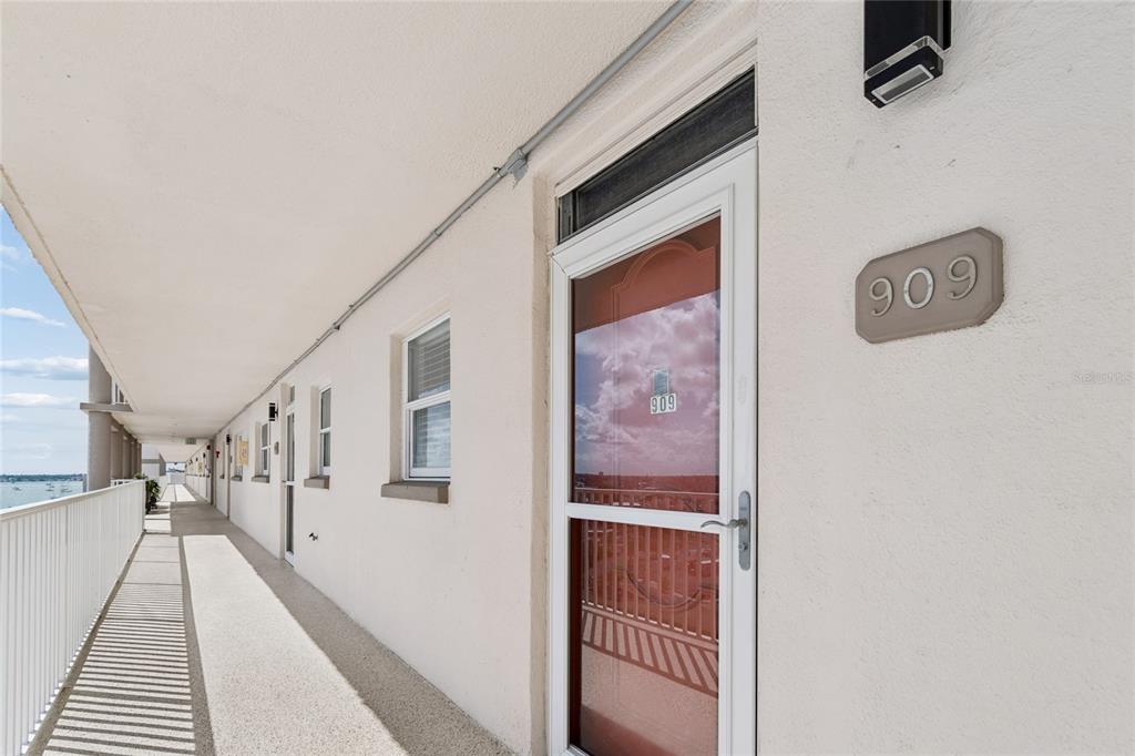 5980 SHORE BOULEVARD S UNIT 909