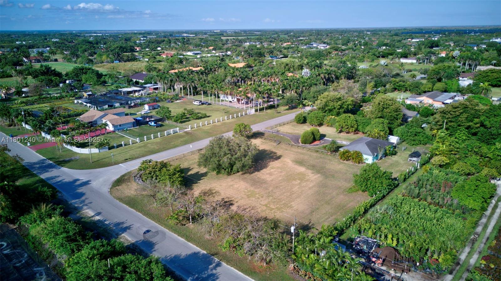 20707 SW 240th St, Homestead FL 33031