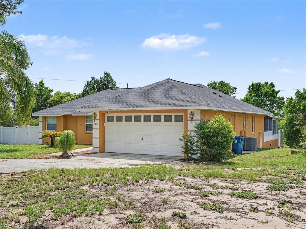 808 CHAMBERLAIN LOOP, LAKE WALES, FL — photo 5 of 20