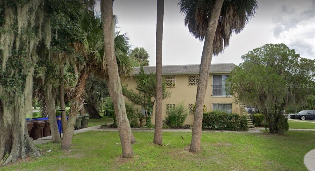 305 E DAKIN AVENUE UNIT 11