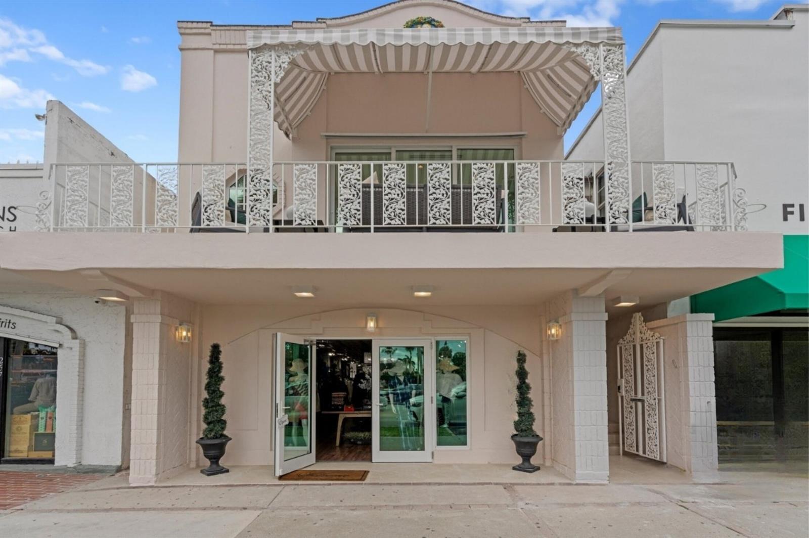 255 Royal Poinciana Way, Palm Beach FL 33480