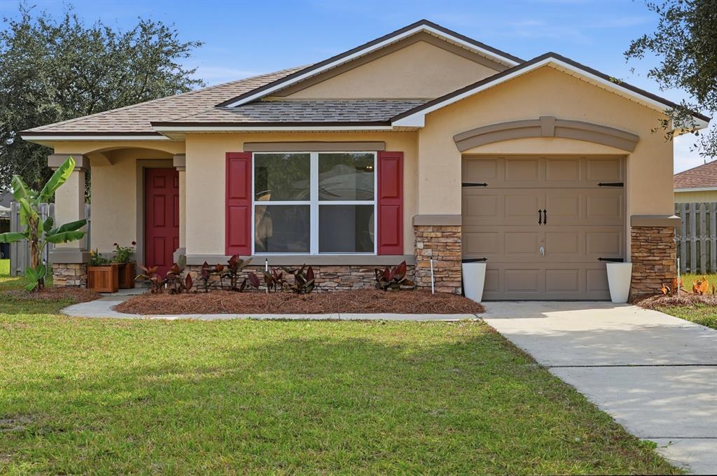 907 WYNFIELD CIRCLE
