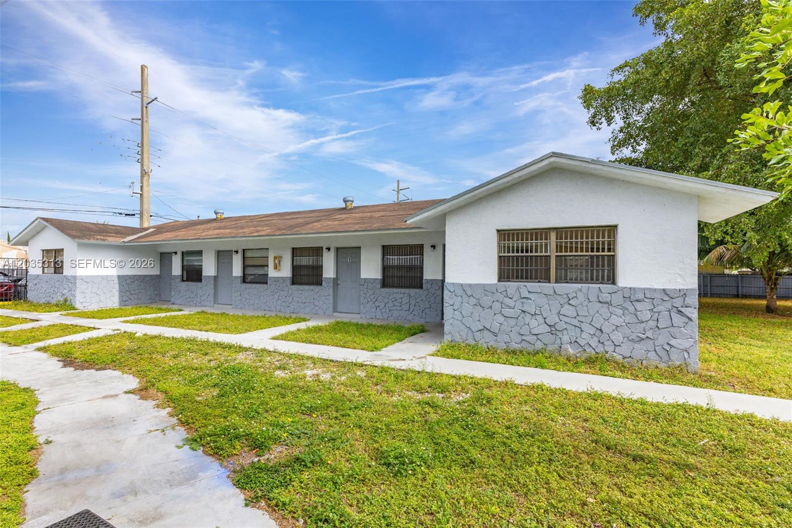 4120 SW 19th St # 2, West Park FL 33023