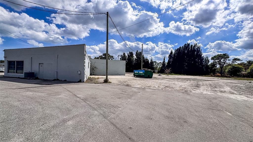 415 ANGLE ROAD, FORT PIERCE, FL — photo 4 of 30