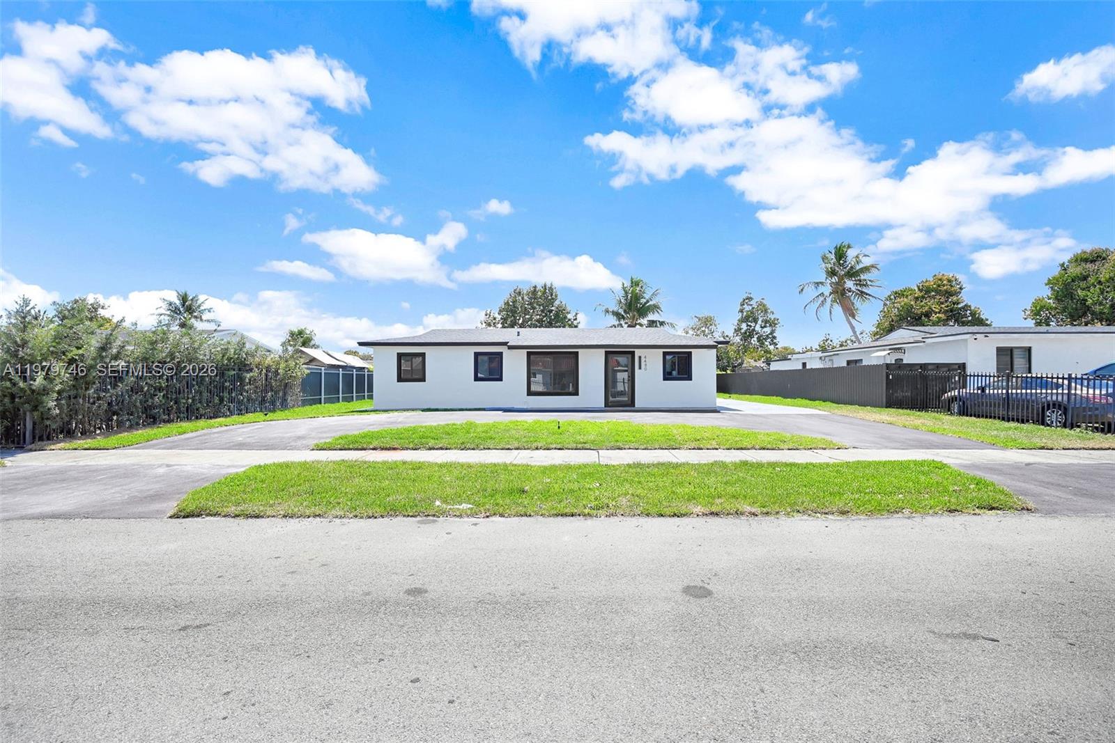 4480 NW 201st St, Miami Gardens FL 33055