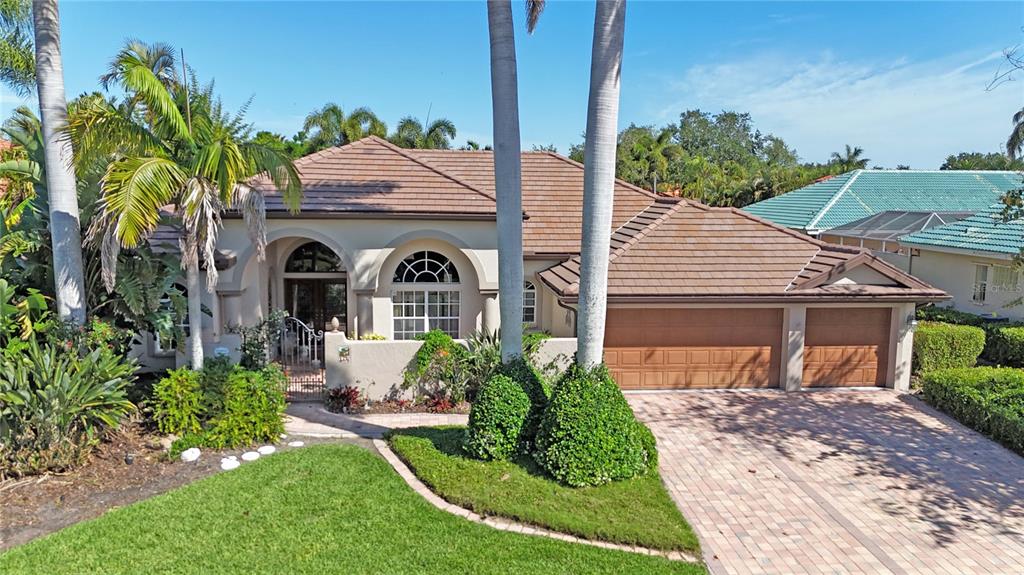 4813 BENCHMARK COURT