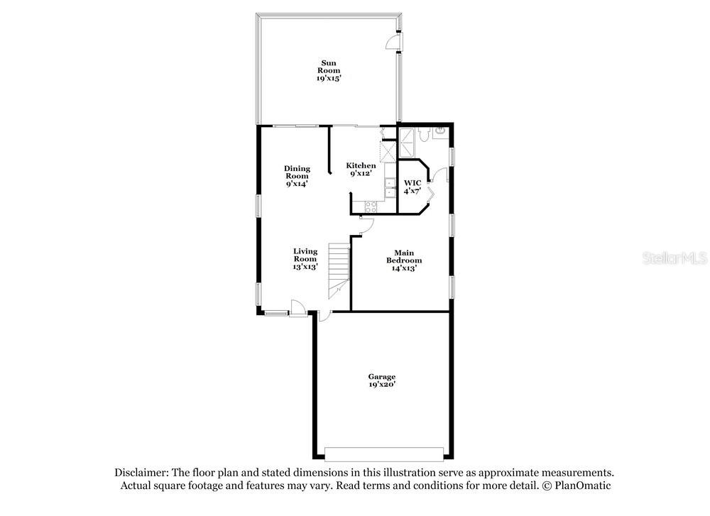 This is a floor plan showing the layout of a house with a garage — 10430 BLACKMORE DRIVE, TAMPA, FL