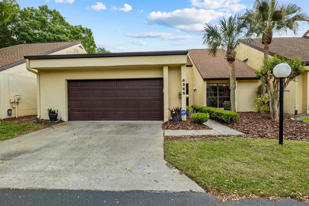 4365 CREEKWOOD LANE