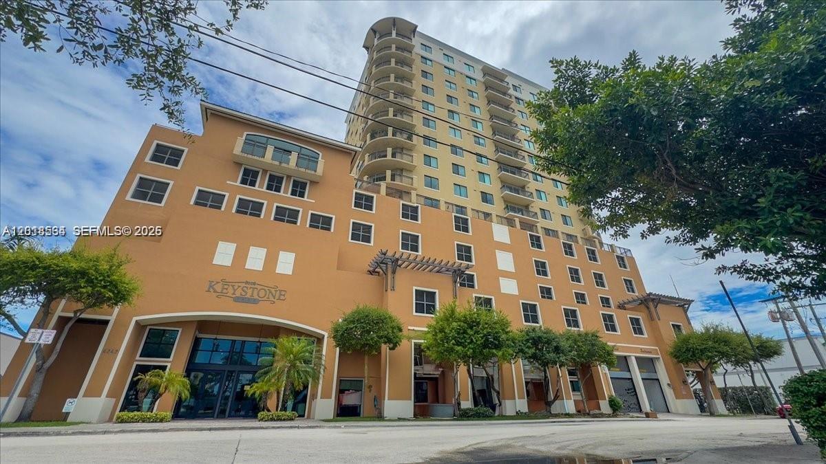 4242 NW 2nd St # 1608, Miami FL 33126