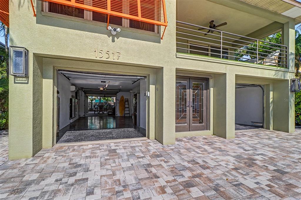 15517 GULF BOULEVARD, REDINGTON BEACH, FL — photo 3 of 30