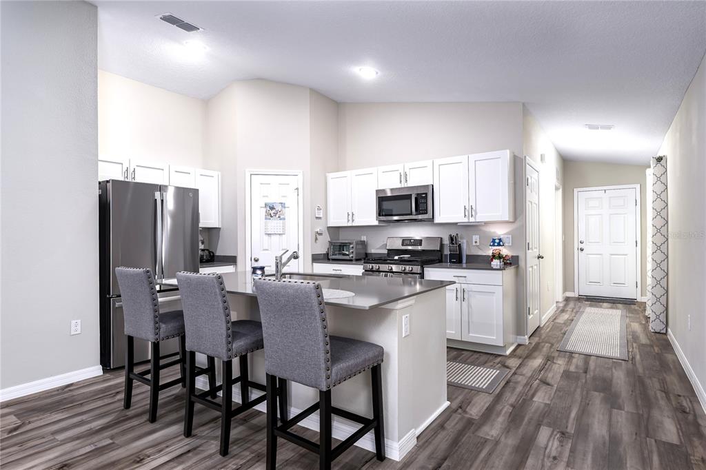 7635 TWIN LEAF TERRACE, PARRISH, FL — photo 3 of 30