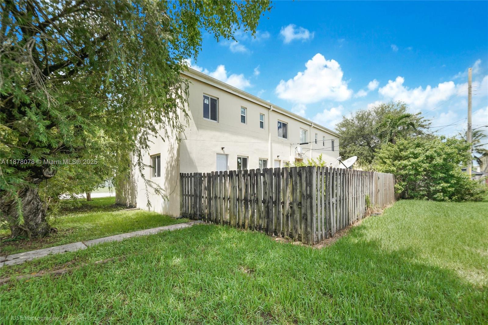 8301 NW 5th Ave # 8301, Miami FL 33150