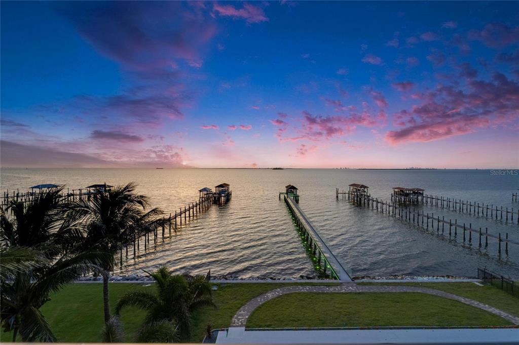 6526 SURFSIDE BOULEVARD, APOLLO BEACH, FL — photo 2 of 30