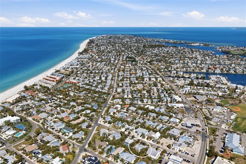 309 57TH STREET, HOLMES BEACH, FL — photo 2 of 30