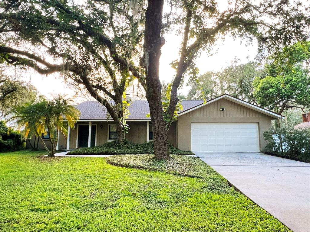 3907 APPLEGATE CIRCLE
