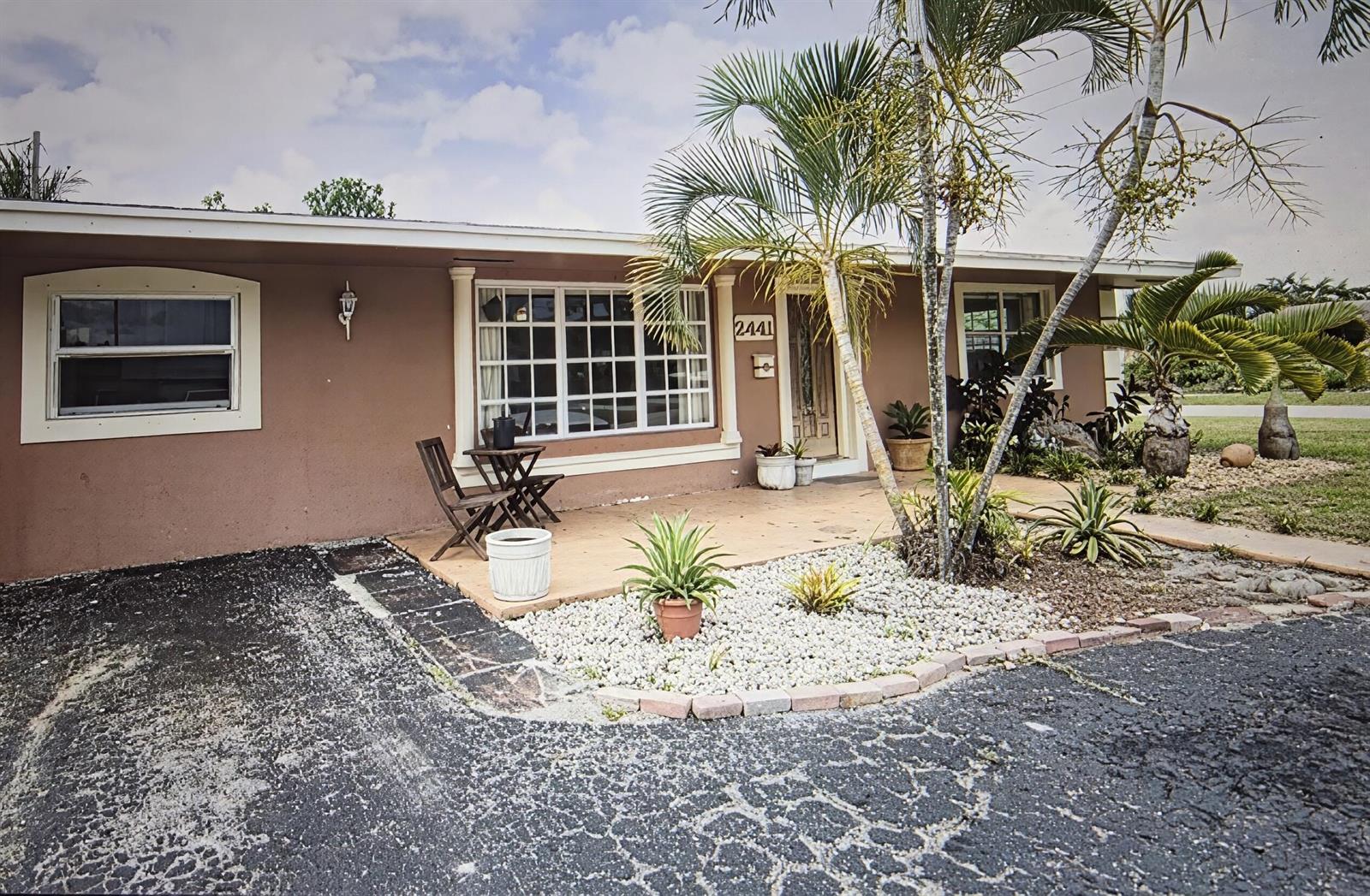 2441 PINE TREE Drive, Miramar FL 33023
