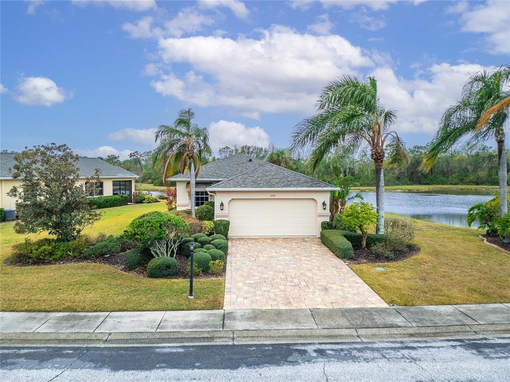 1950 STERLING GLEN COURT
