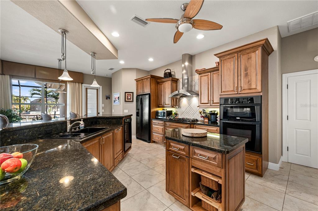 48 COLONY POINT DRIVE, PUNTA GORDA, FL — photo 5 of 30
