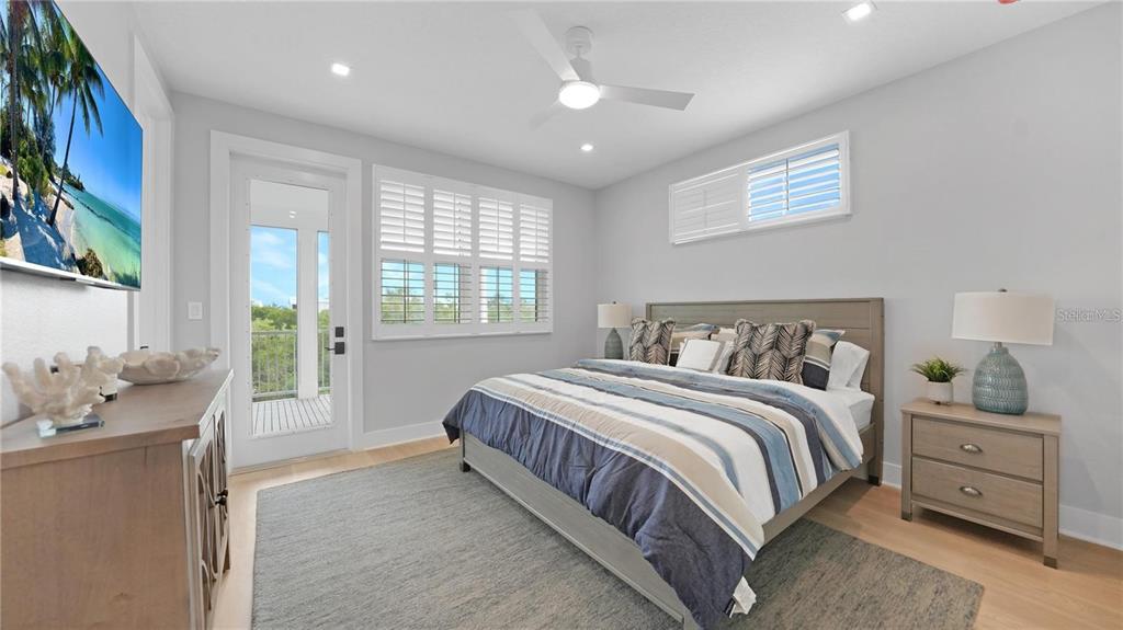 111 4TH STREET S, BRADENTON BEACH, FL — photo 3 of 30