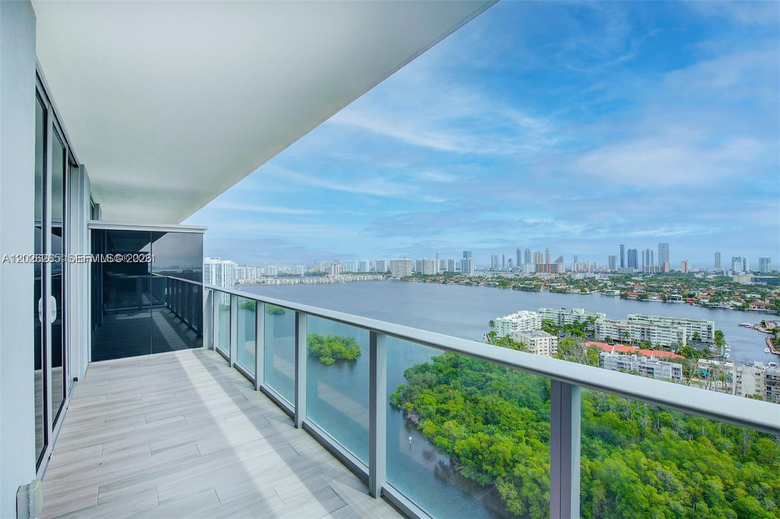 16385 Biscayne Blvd # 2616, North Miami Beach FL 33160