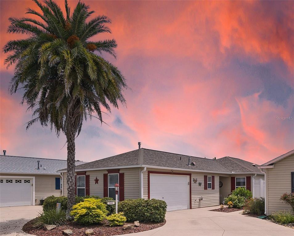 544 PAXVILLE PLACE