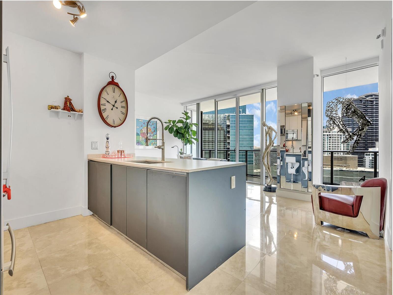 1300 Brickell Bay Drive # 3900, Miami FL 33131