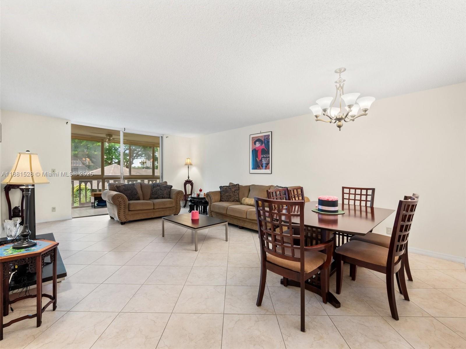 1001 NE 14th Ave # 207, Hallandale Beach FL 33009