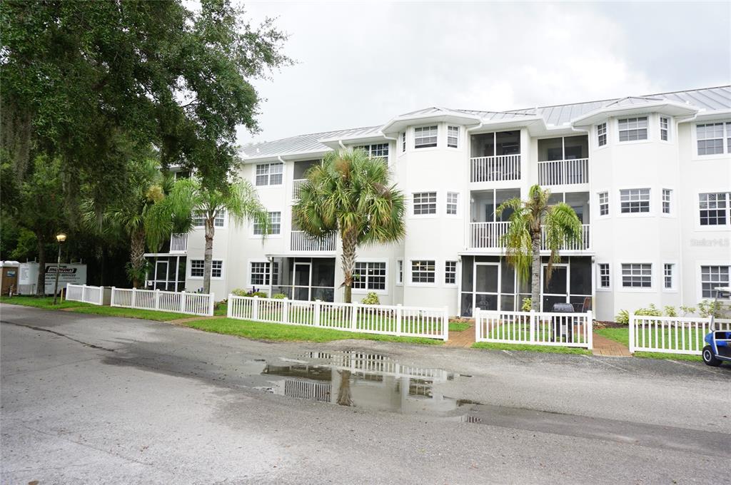 2077 WETLAND POINT UNIT 1103