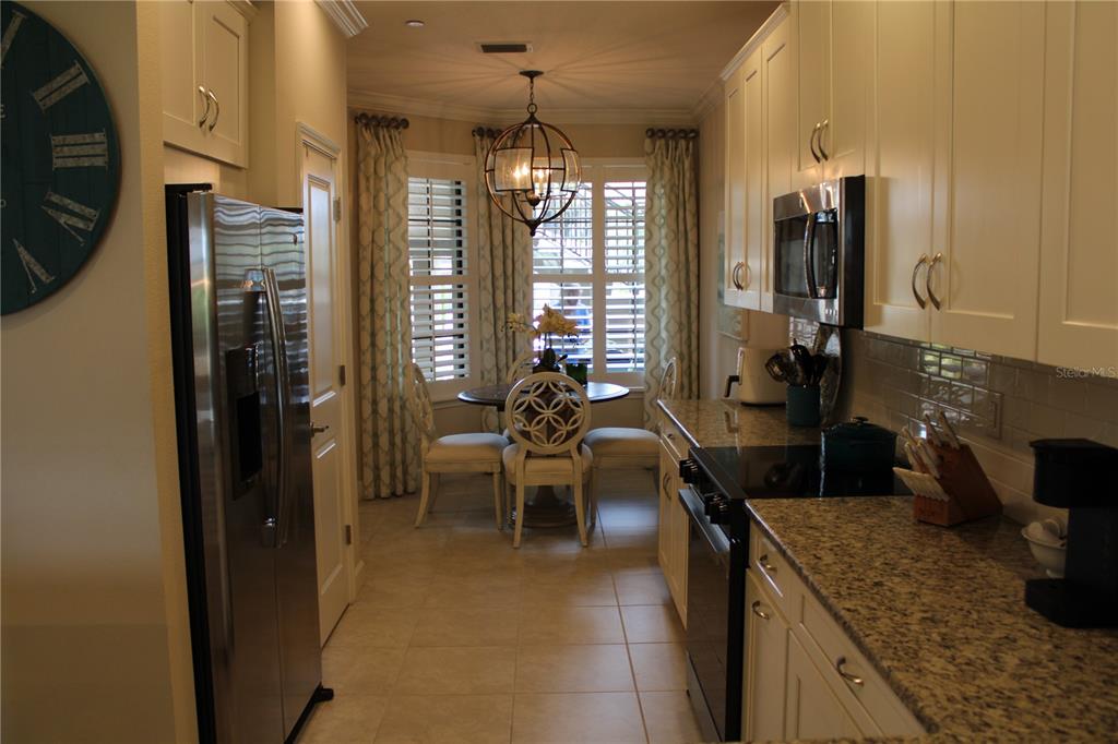 13711 MESSINA LOOP UNIT 104, BRADENTON, FL — photo 5 of 30