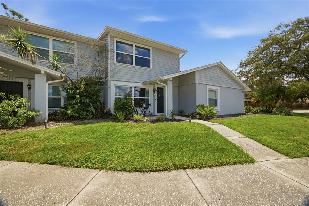 14713 LAKE FOREST DRIVE, LUTZ, FL — photo 3 of 30