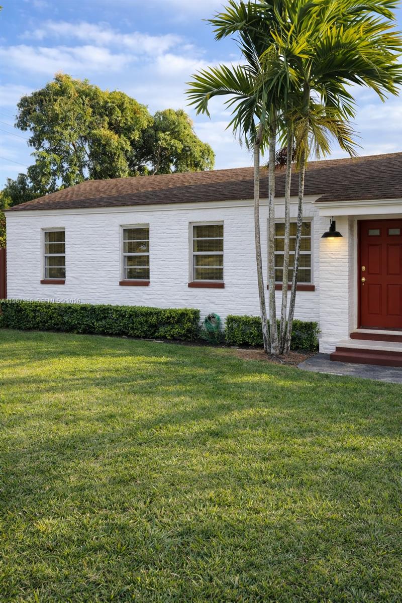 5800 SW 61st St, Miami FL 33143