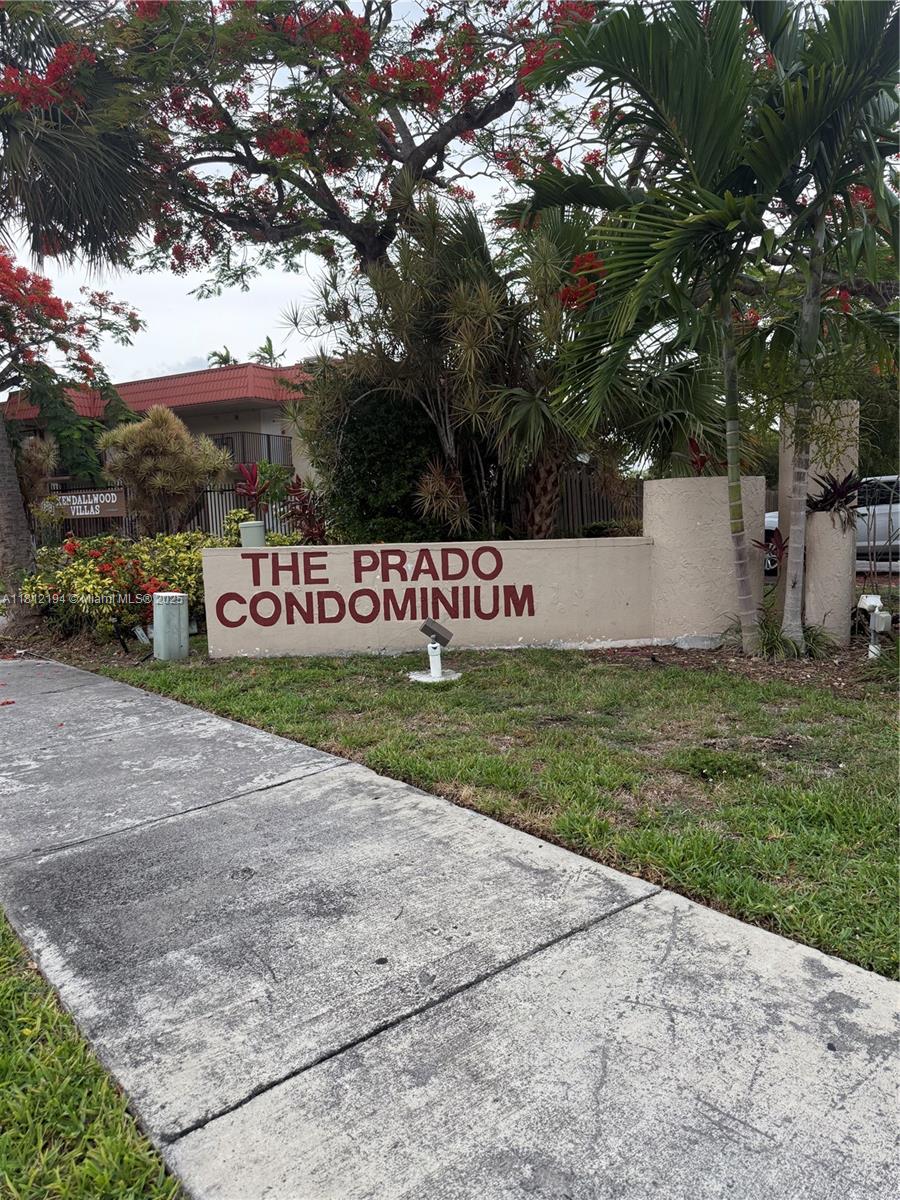 10661 SW 108th Ave # 2E, Miami FL 33176