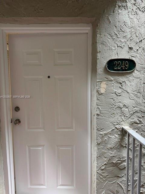10000 NW 80th Ct # 2249, Hialeah Gardens FL 33016