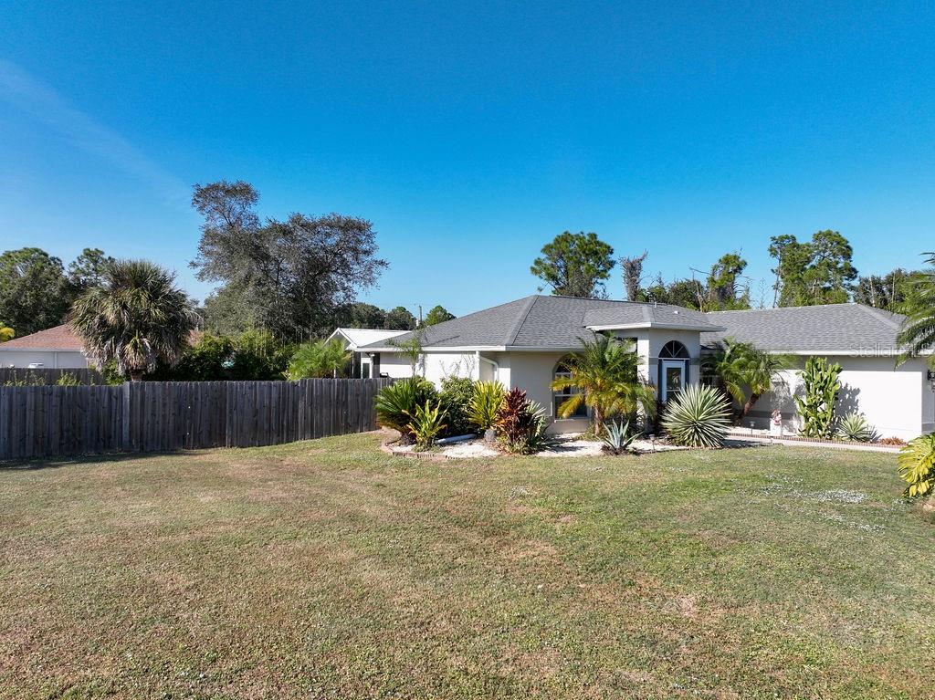 3357 N CHAMBERLAIN BOULEVARD, NORTH PORT, FL — photo 3 of 30