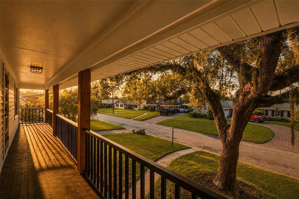 2804 LINTHICUM PLACE, TAMPA, FL — photo 4 of 30