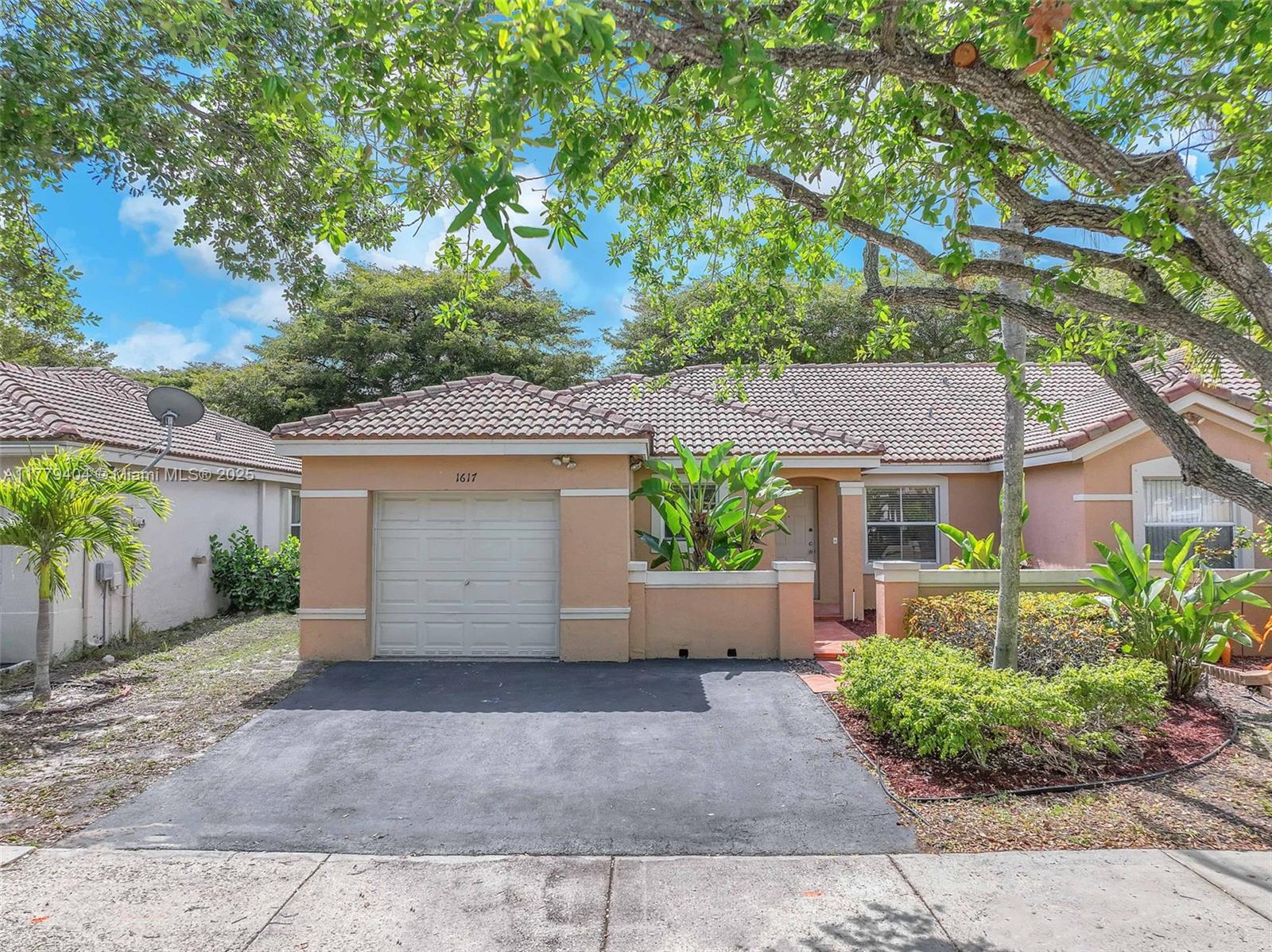1617 Zenith Way, Weston FL 33327