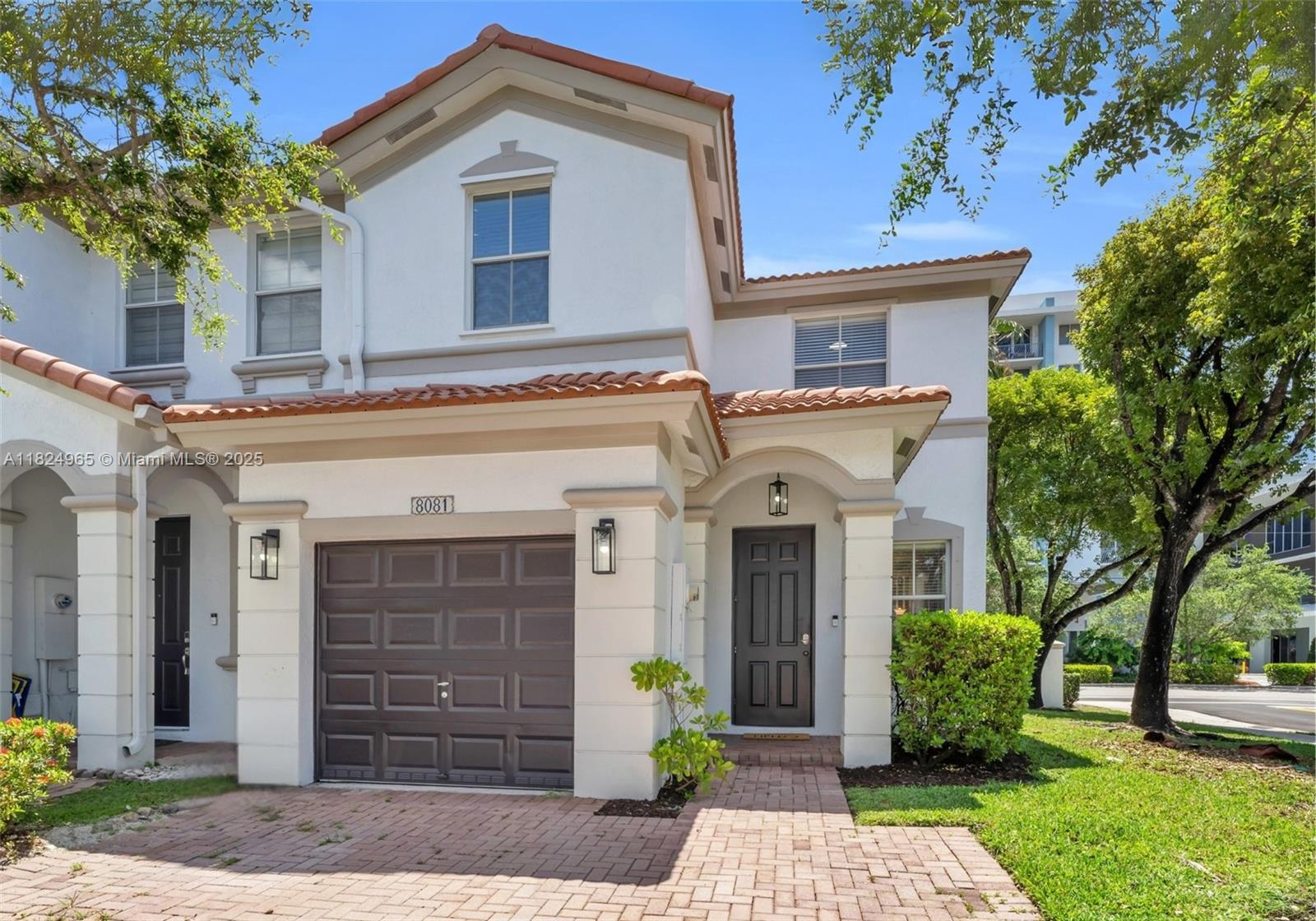 8081 NW 107th Ct, Doral FL 33178
