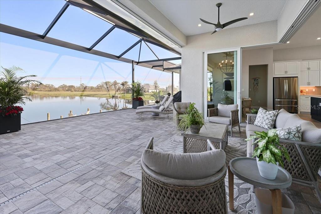 5 REEF COURT