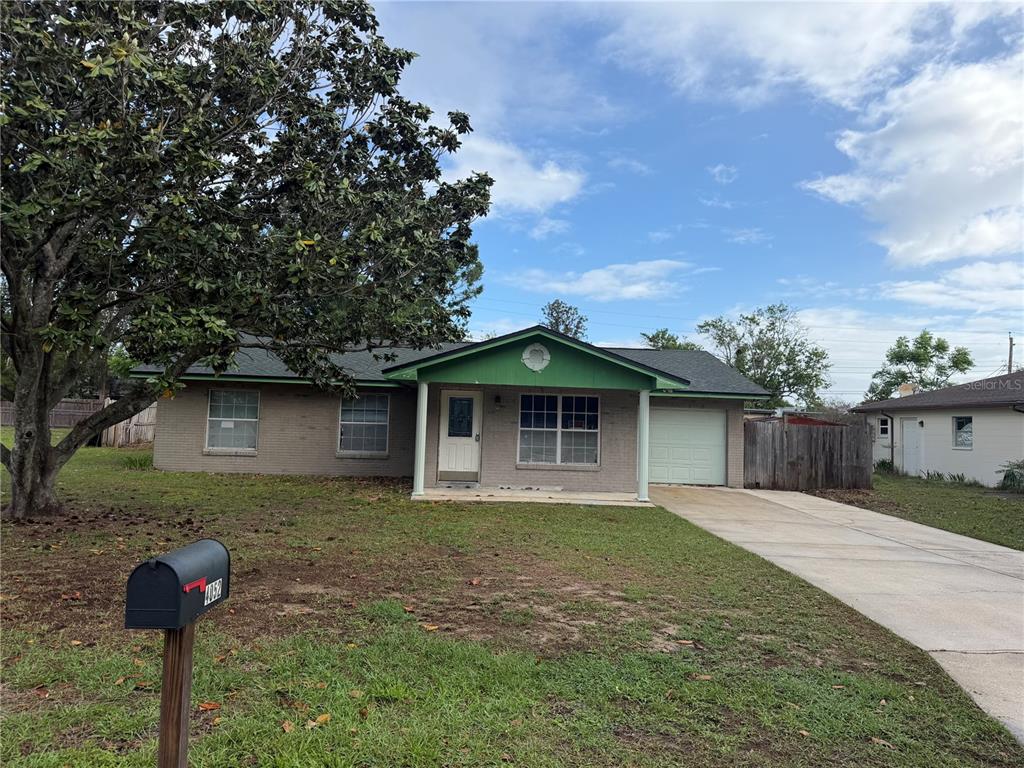 4052 LANA DRIVE