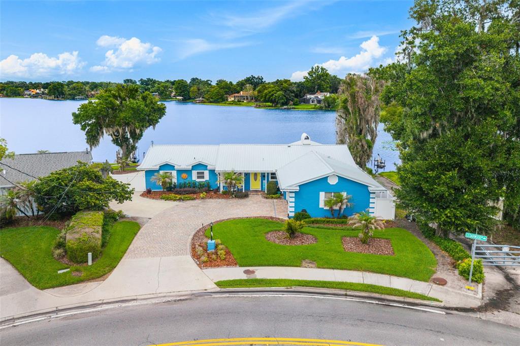 195 CEDARWOOD DRIVE