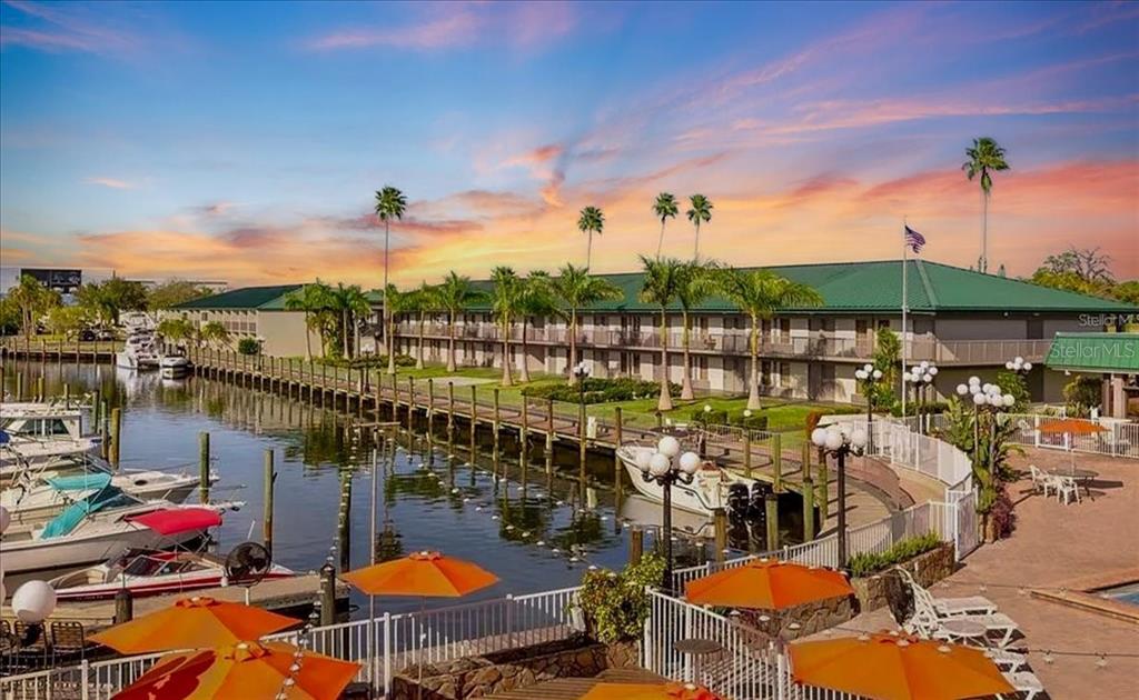 7150 N TAMIAMI TRAIL UNIT C-128