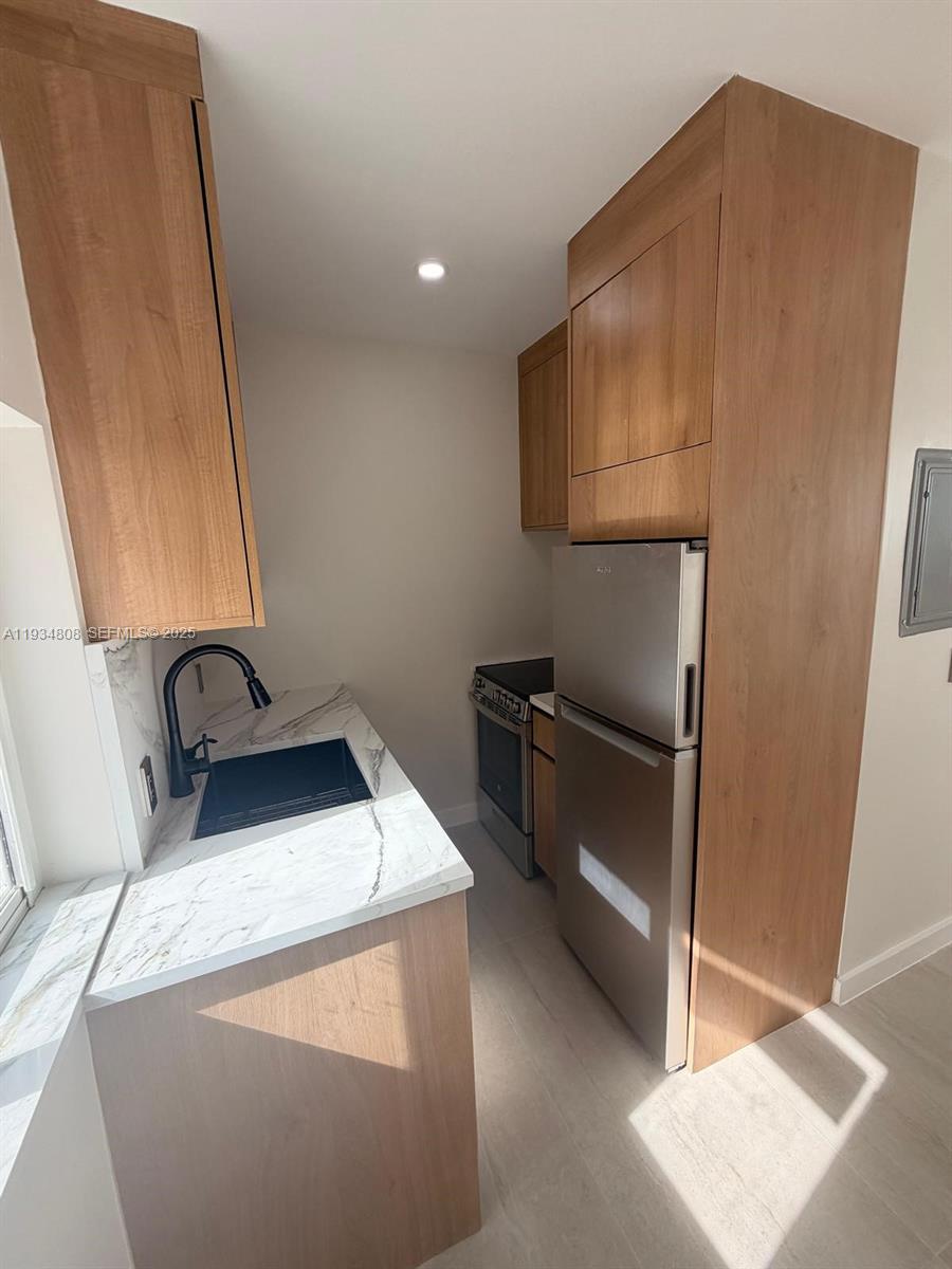 2436 SW 7th St # 9, Miami FL 33135