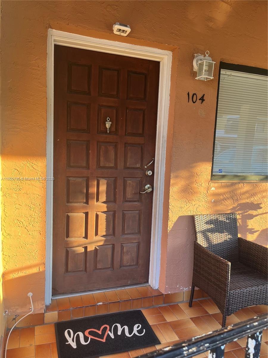 2740 W 62nd St # 104, Hialeah FL 33016