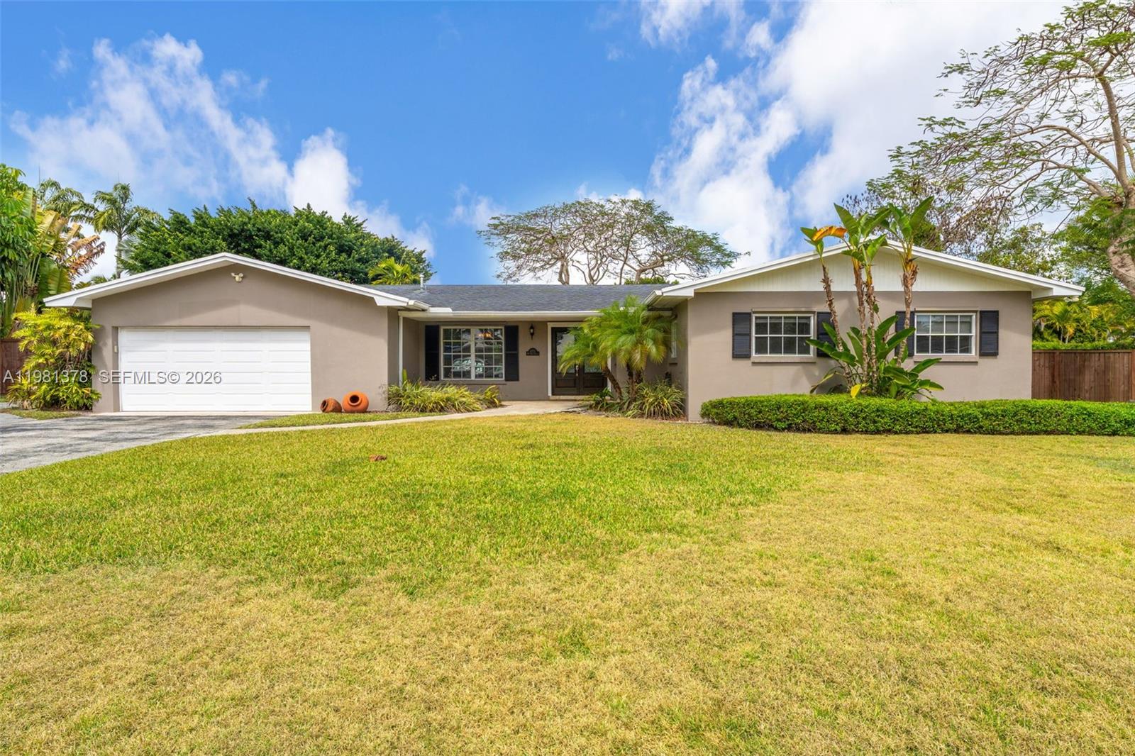 10721 SW 124th St, Miami FL 33176