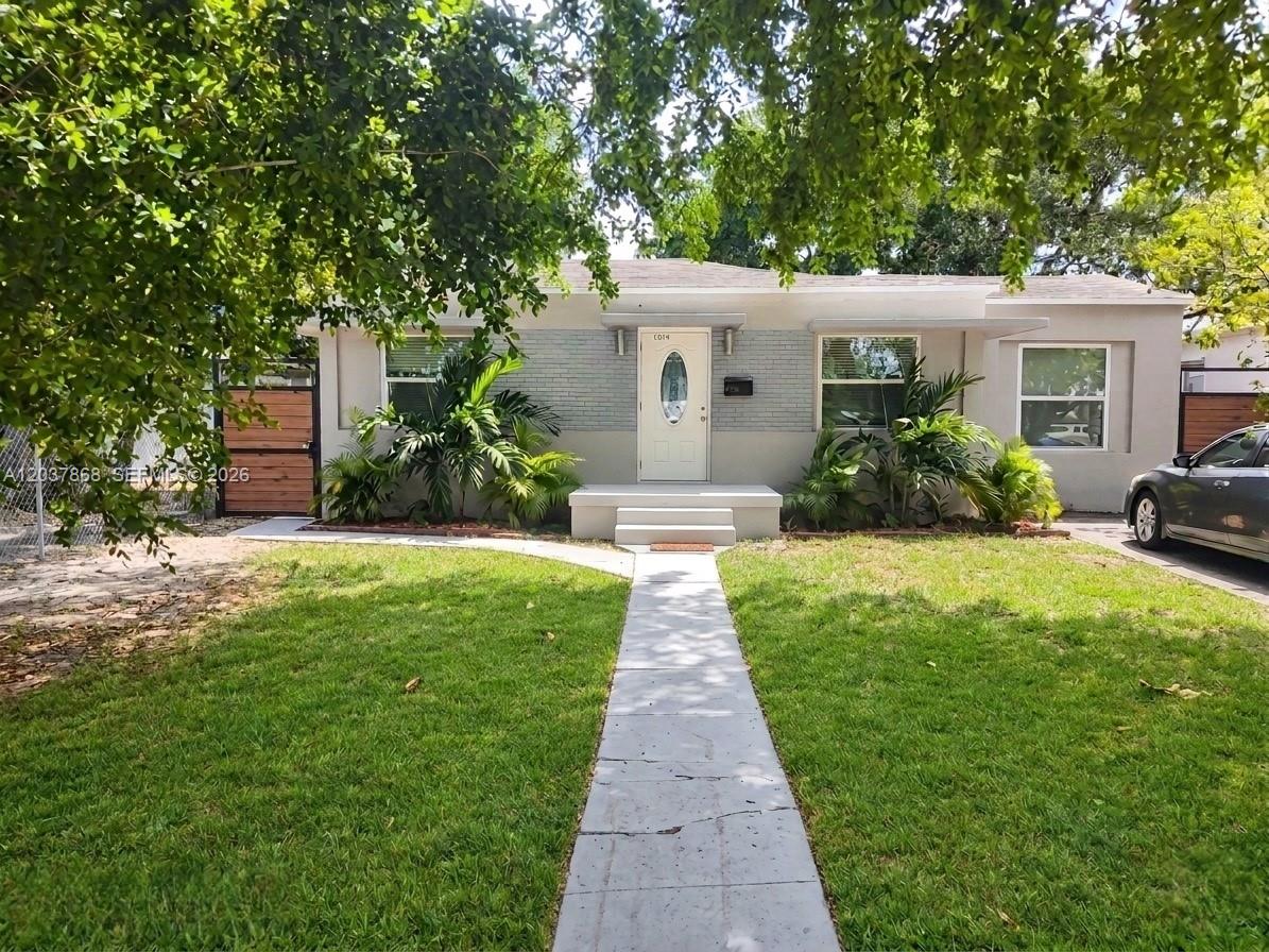 2434 Polk St, Hollywood FL 33020