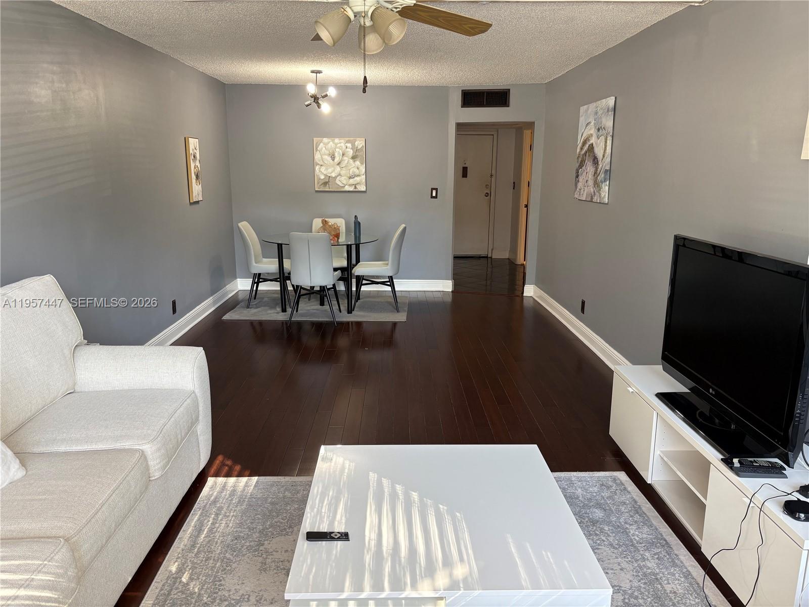 6600 Cypress Rd # 203, Plantation FL 33317
