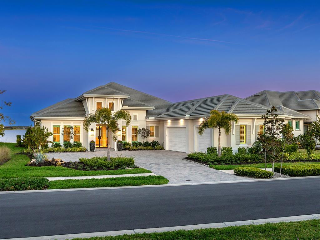 616 BLUE SHELL LOOP, SARASOTA, FL — photo 2 of 30
