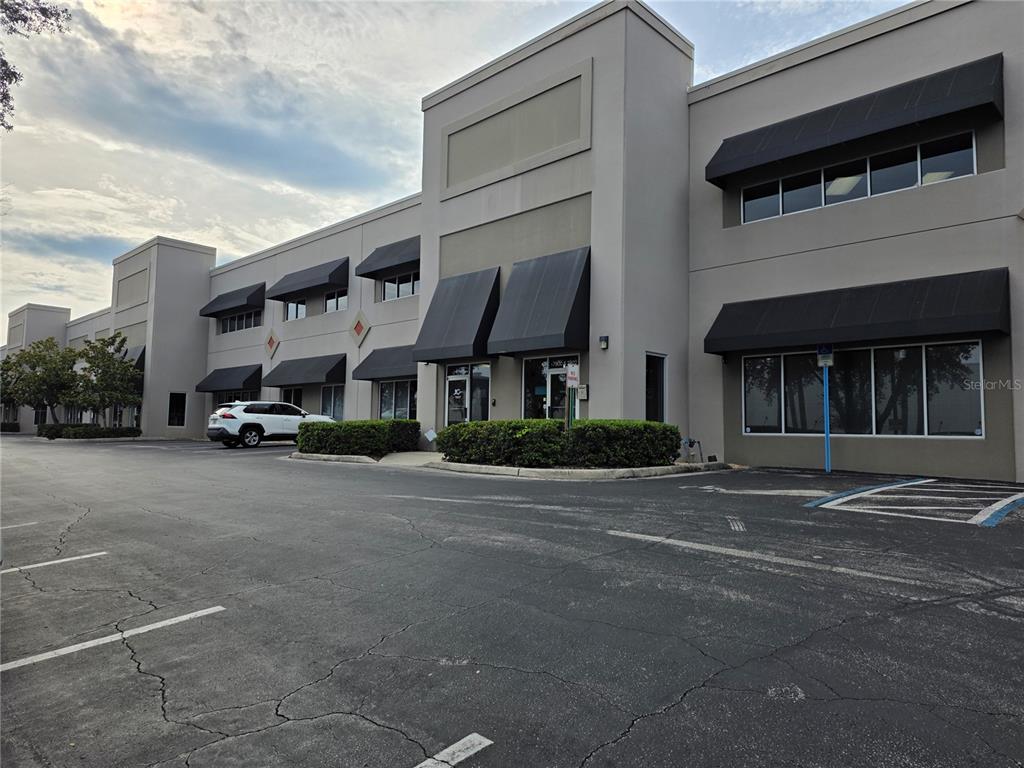 7802 KINGSPOINTE PARKWAY UNIT 202